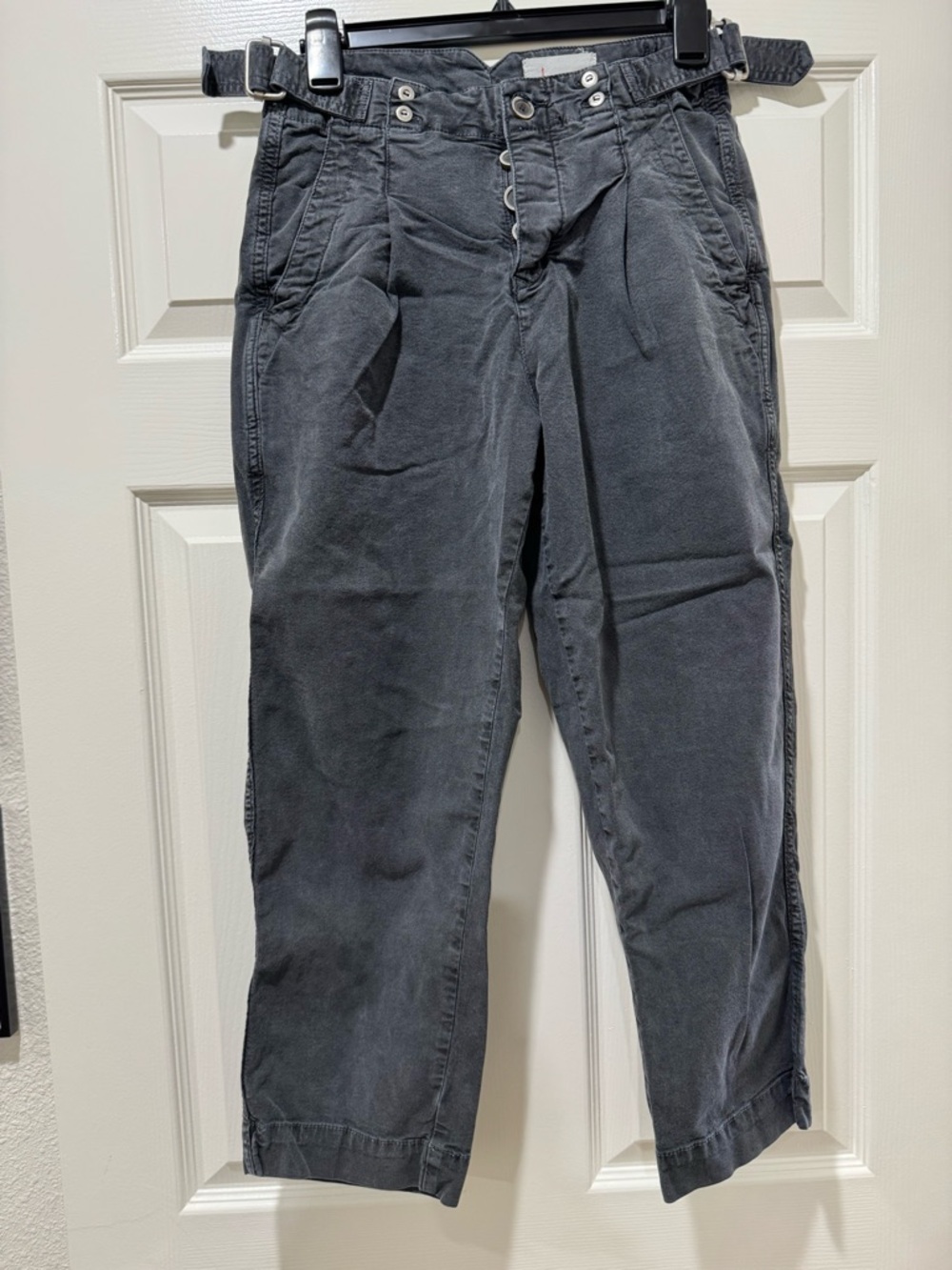 Anthropologie Women’s Capri Dark Gray Pants